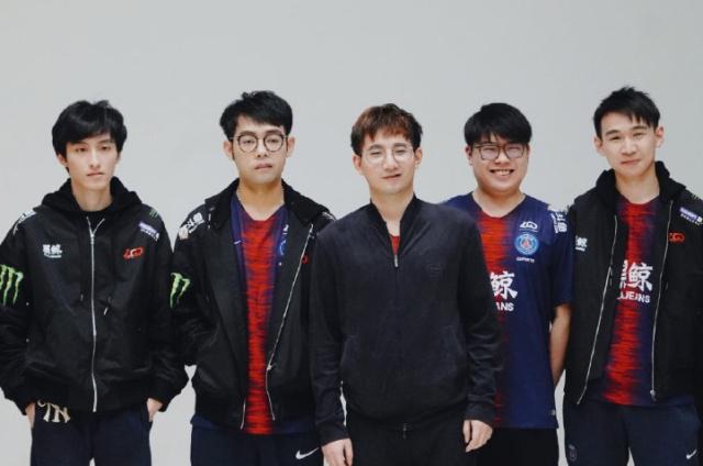 识别他们的 识别他们的